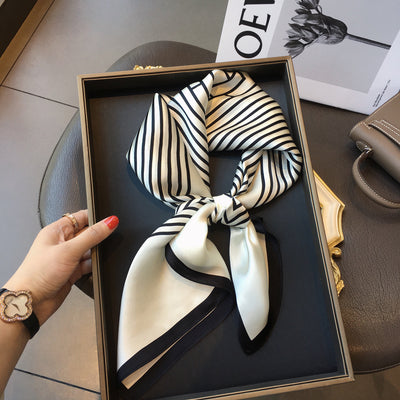 Dinaria™ | Pañuelo de Seda Elegante