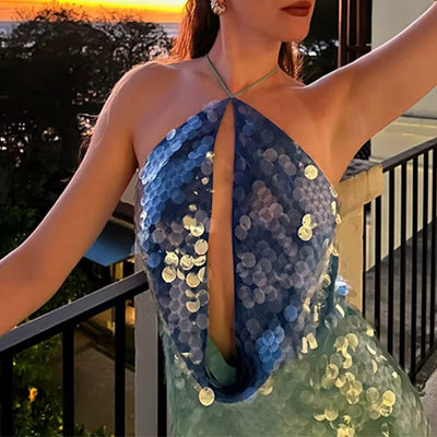 Leila™ | Vestido Corto con Detalles de Espalda Abierta y Colores Vibrantes