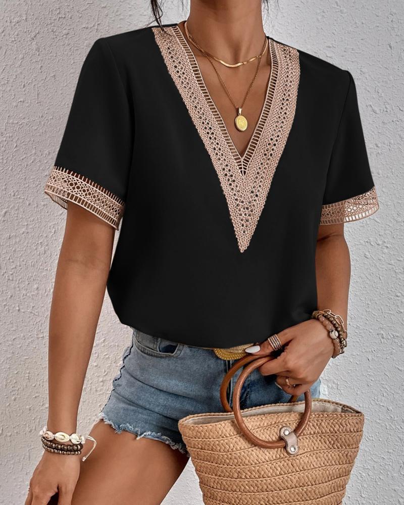 Martina™ | Blusa de Verano con Encaje y Escote en V