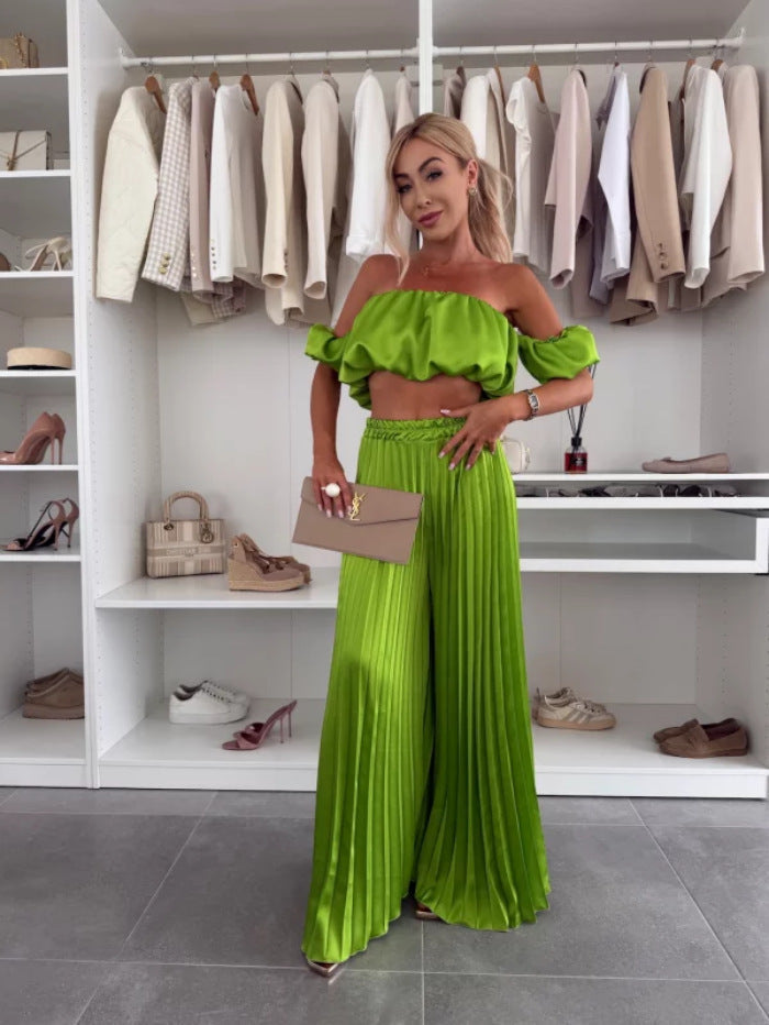 Delena™ | Conjunto satinado con top off-shoulder y pantalón plisado