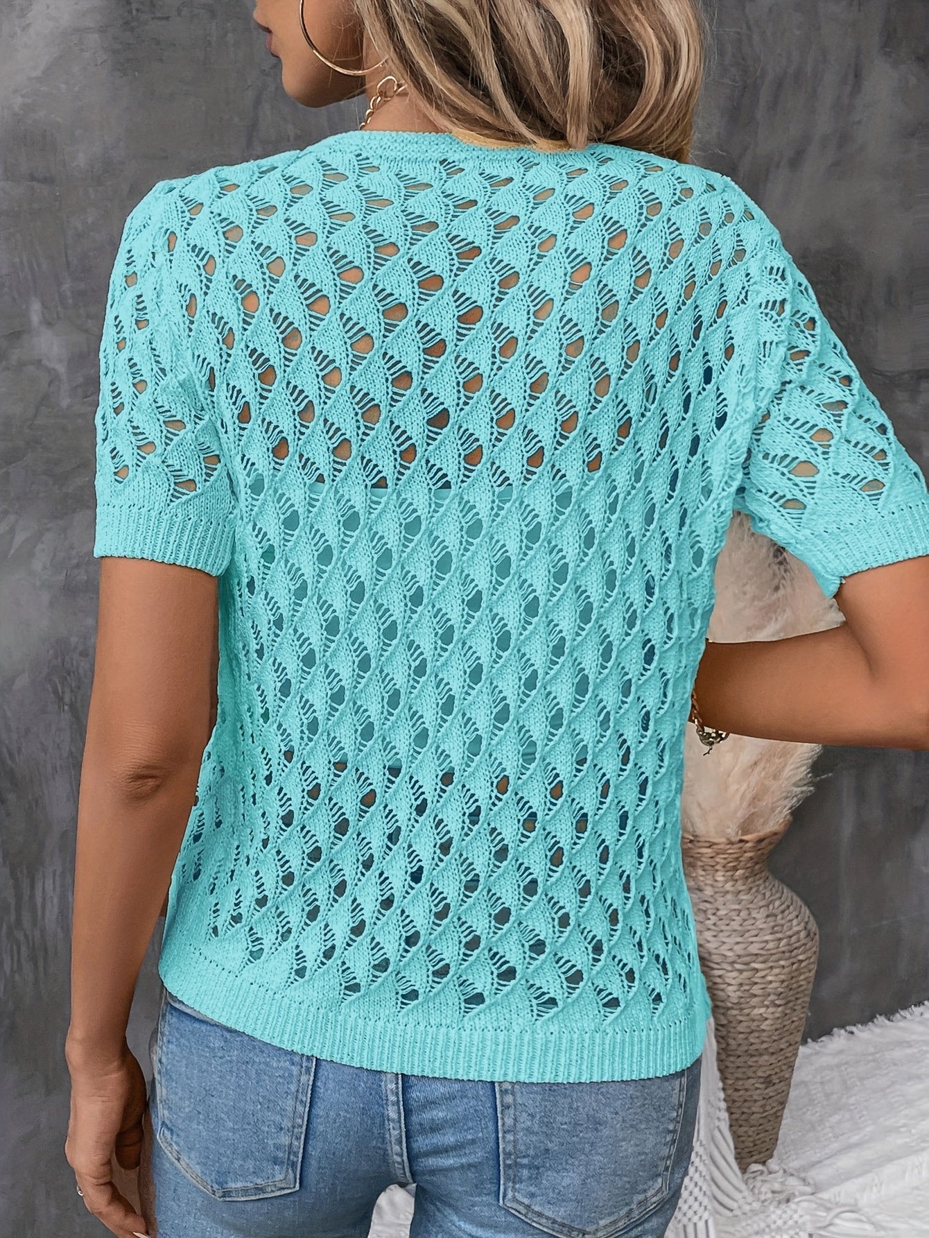 Evé™ | Top de Punto con Diseño Calado para un Look Fresco y Elegante