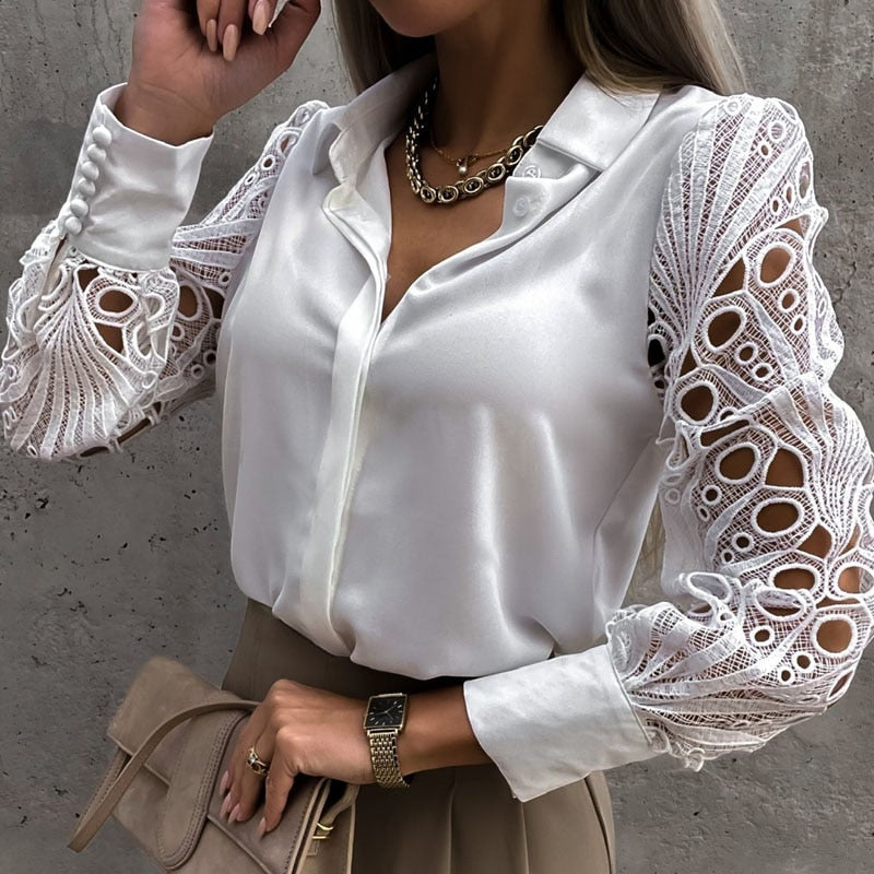 Ana™ | Blusa Satinada con Mangas de Encaje